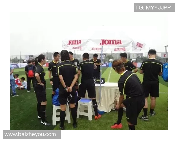 成都蓉城迎战北京人和全力争胜展现足球激情与实力对决