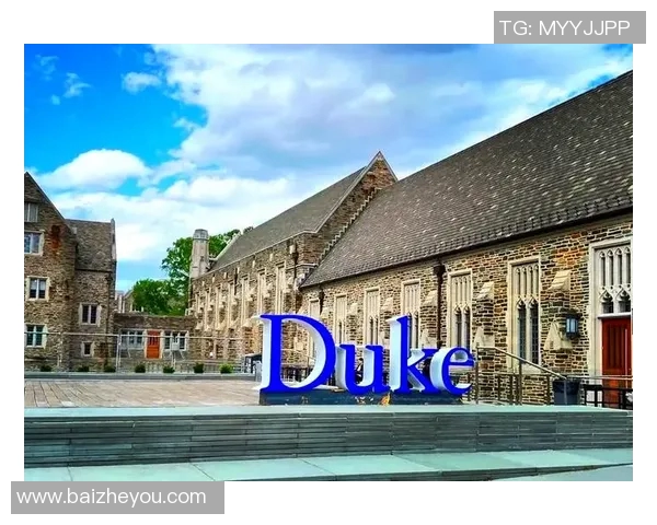 杜克大学与北卡罗来纳州大学的激烈对决揭示篮球传统与未来的碰撞